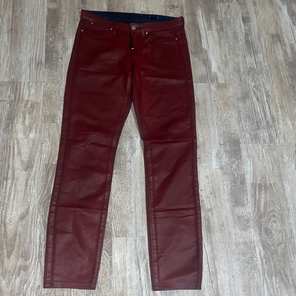 Club Monaco 4